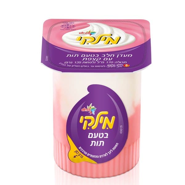 מילקי במעדן חלב בטעם תות עם קצפת